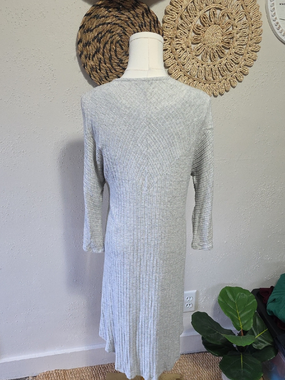 BKE Heather Gray Duster Cardigan Womens M Neutral Layering Versatile Cozy Warm